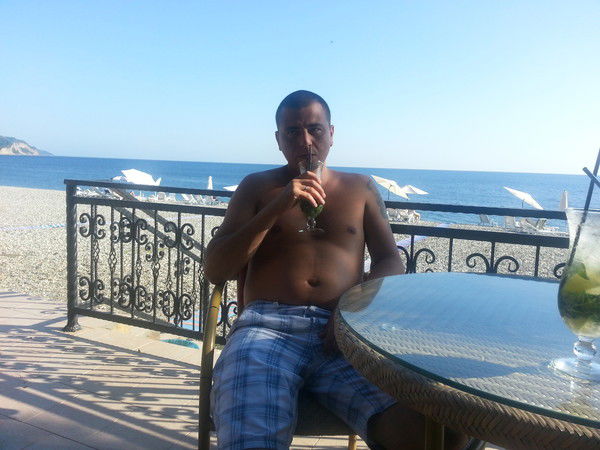 Николай Алекберов