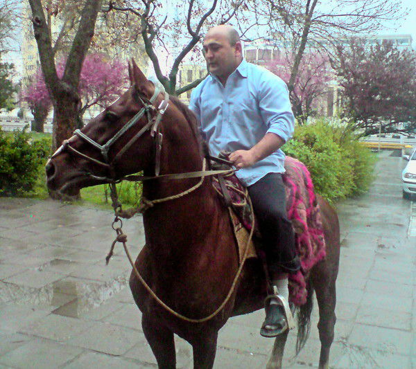 Хикмат Гуломов