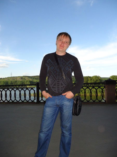 Станислав Суетин