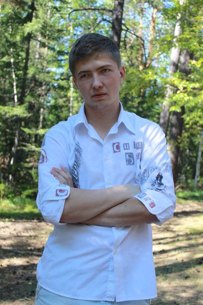 Александр Лавринов