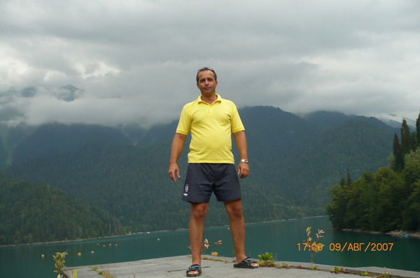 Олег Поляков