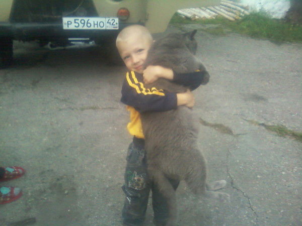 Виктор Холматов