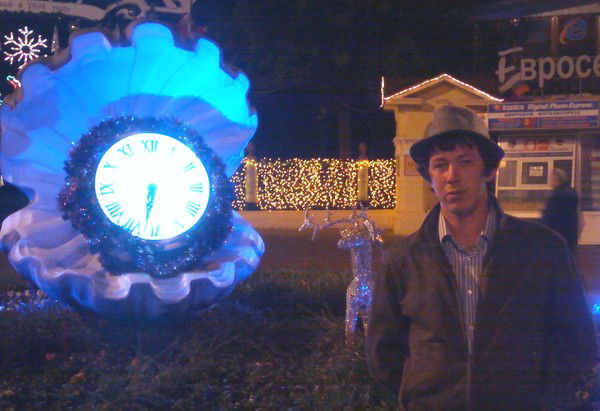 Антон Петров