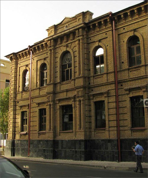 Алишер Мадумаров