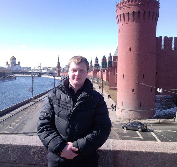 Александр Шерстнев