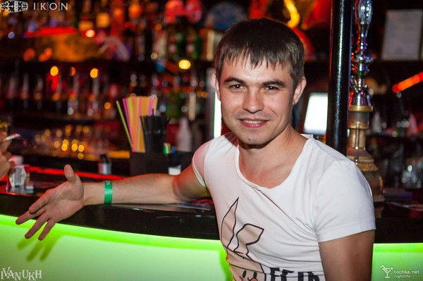 Денис Попов