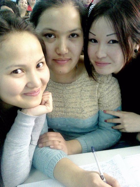 <<Aigerim>> <<Nurlan>>