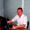 Виктор Тихонов