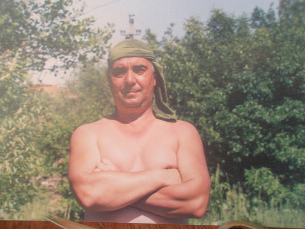 Игорь Лазненко