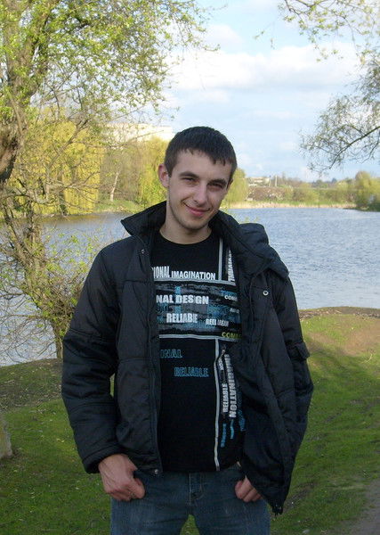 Артем Пустовит