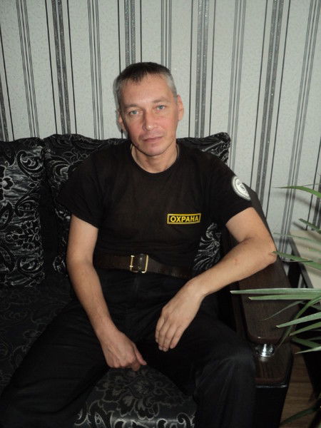 Искандар Ляпин