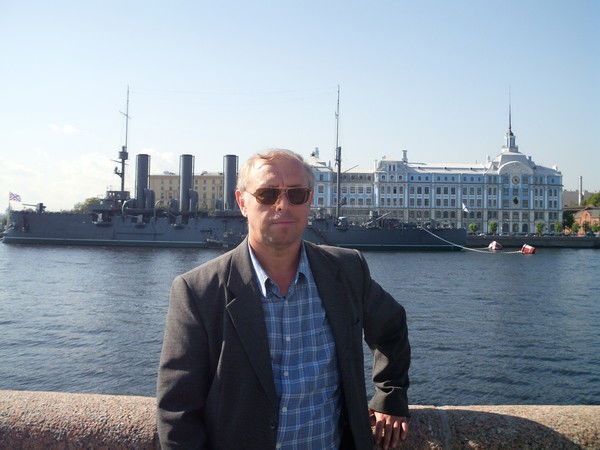 Анатолий Макаренко