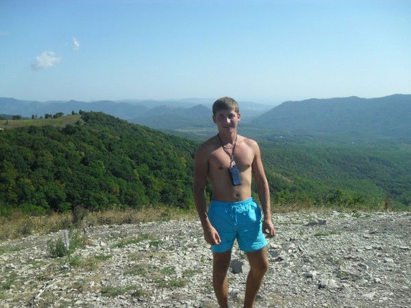 Антон Карев