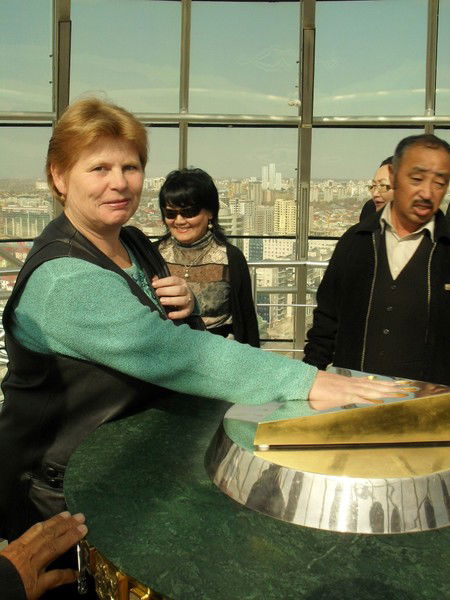 Елена Колбина