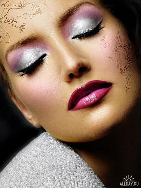 Леся Колова