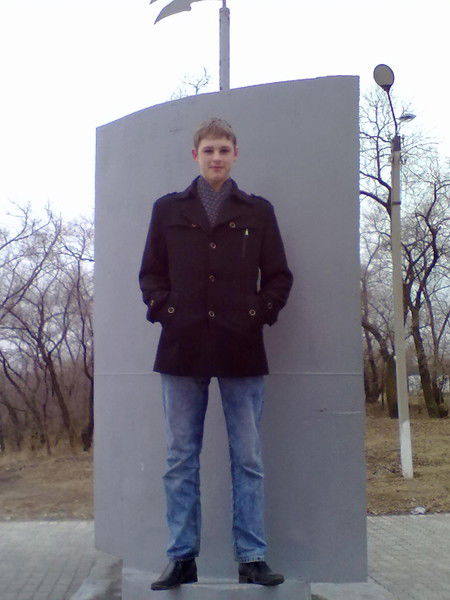 Алексей Тихонов