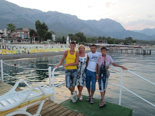 Владлен Апеев