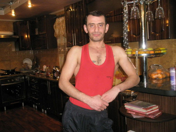 Виталий Мурадари