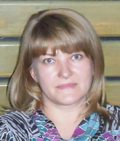 Елена Селищева