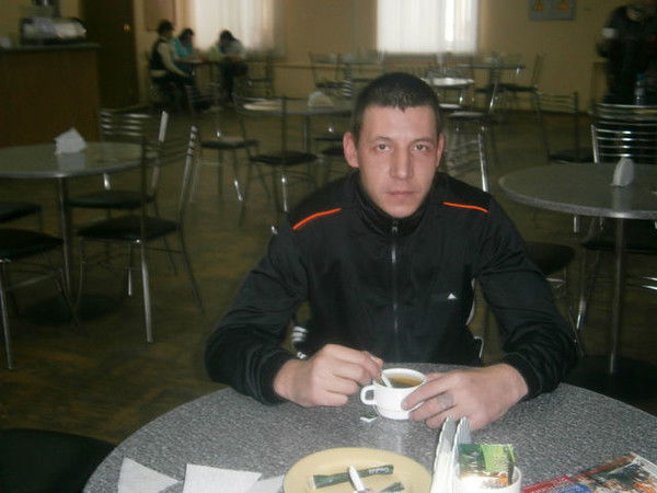 Роман 89527818172