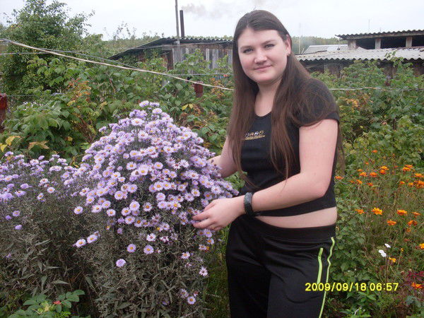 Полина Попова