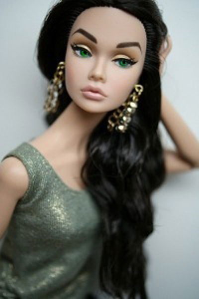 Оля Дзобелова