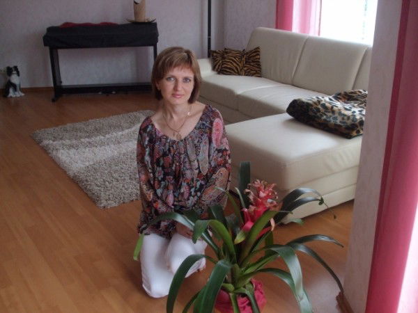 Лариса Поклонова