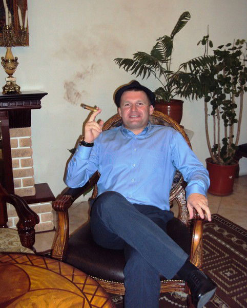 Александр Канунников