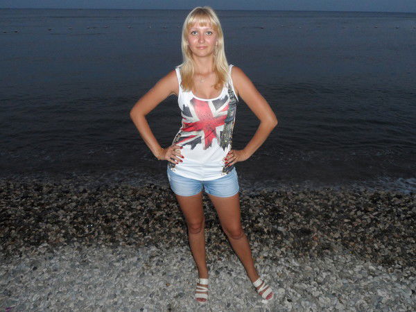 Лена Кокухина