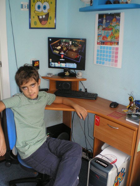 Антон Бедросов