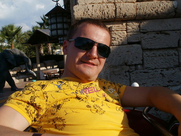 Виталий Кобзарь