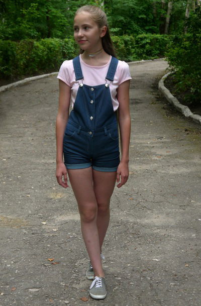 Танюша Жукова