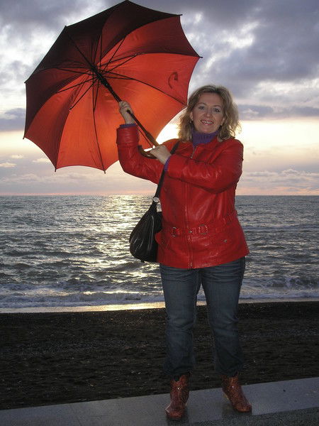 Елена Хозова