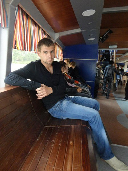 Николай Любов