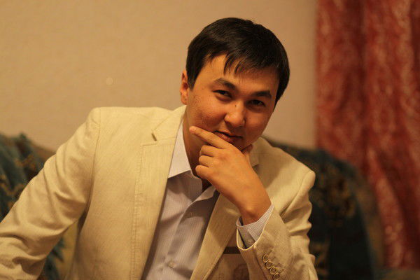 Азамат Абдулов