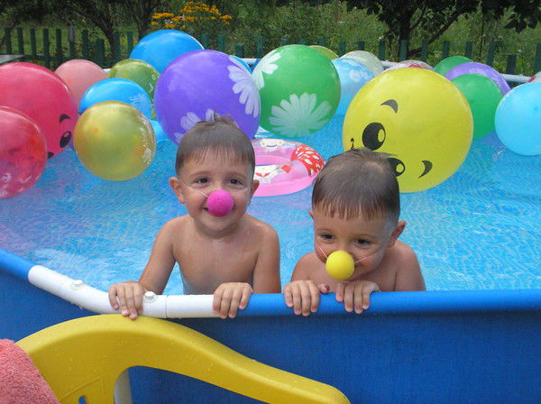 Саша Иванов