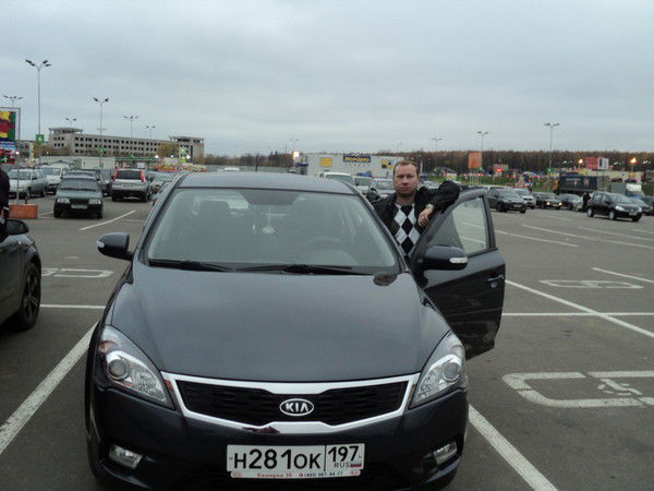 Дмитрий Макаров