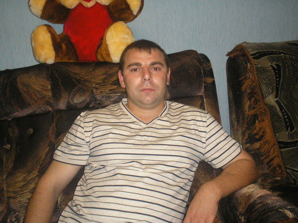 Александр Олейник