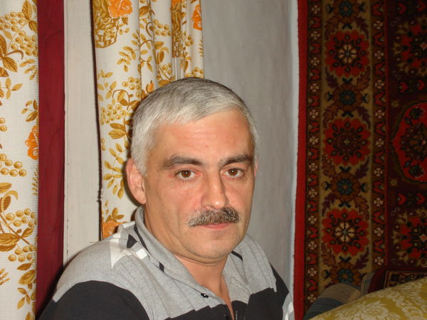 Михаил Карлов