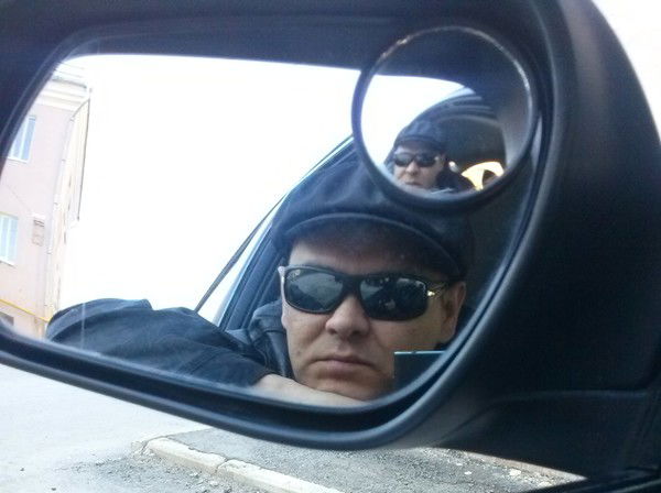 Ефремов Роман