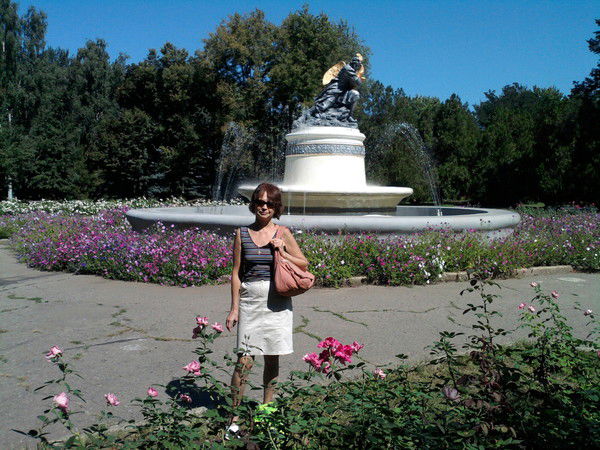 Елена Умань