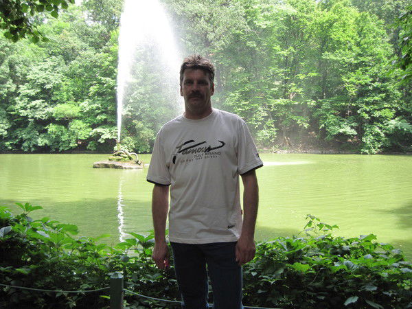 Владимир Пахарь