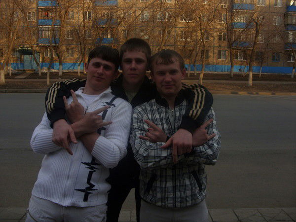 Саня Холопов