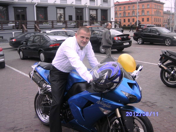 Миша Болотник