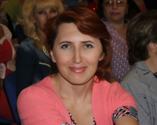 Елена Салманова