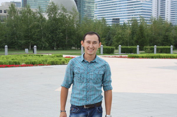 Артур Жалмухатов