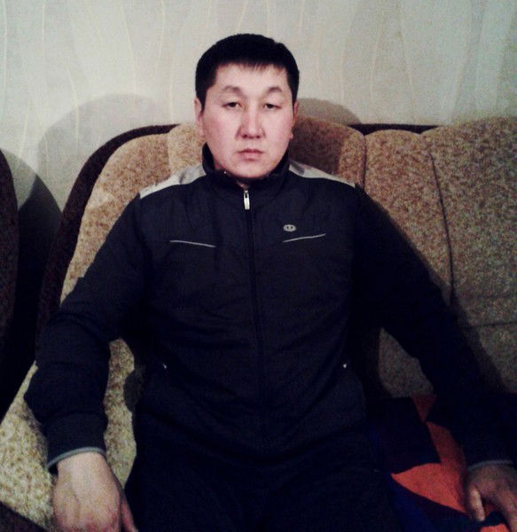 Дастан Токшаринов