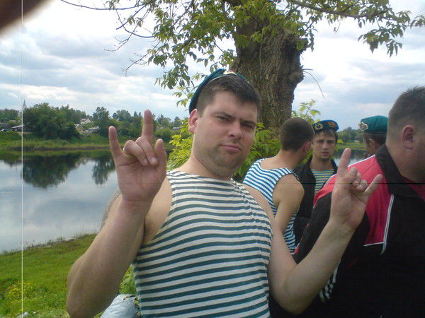 Юра Никулёнков