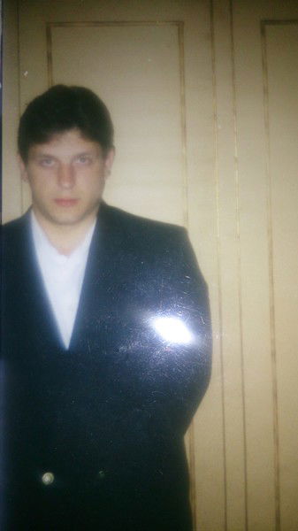 Виктор Уваров