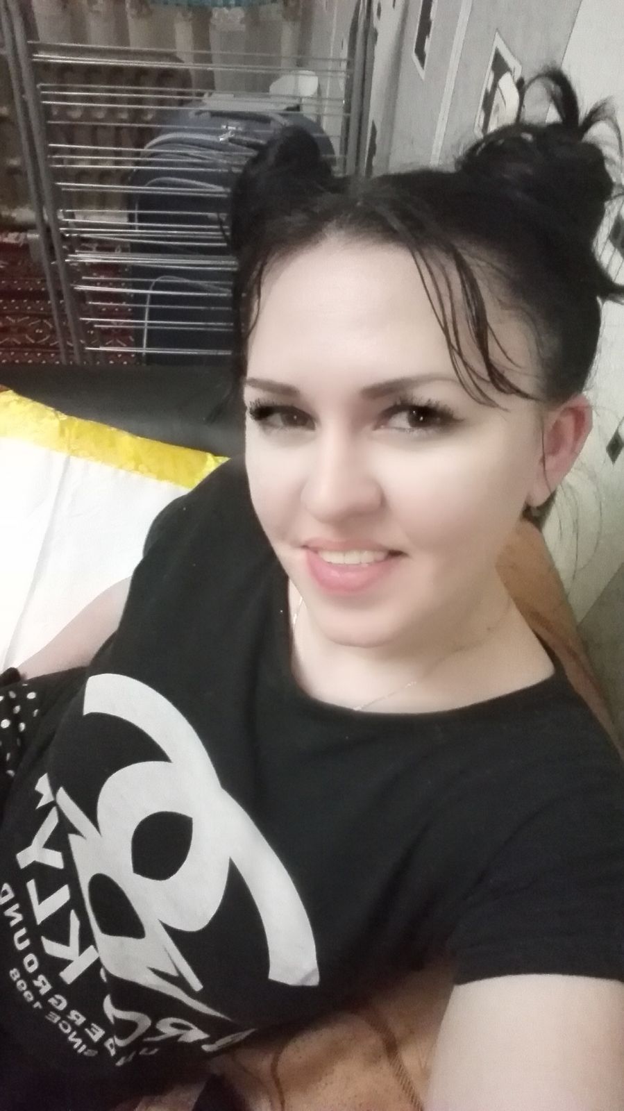 Лёля Белоусова